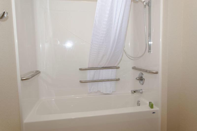 Cobblestone Inn Suites Denison Oak Ridge image