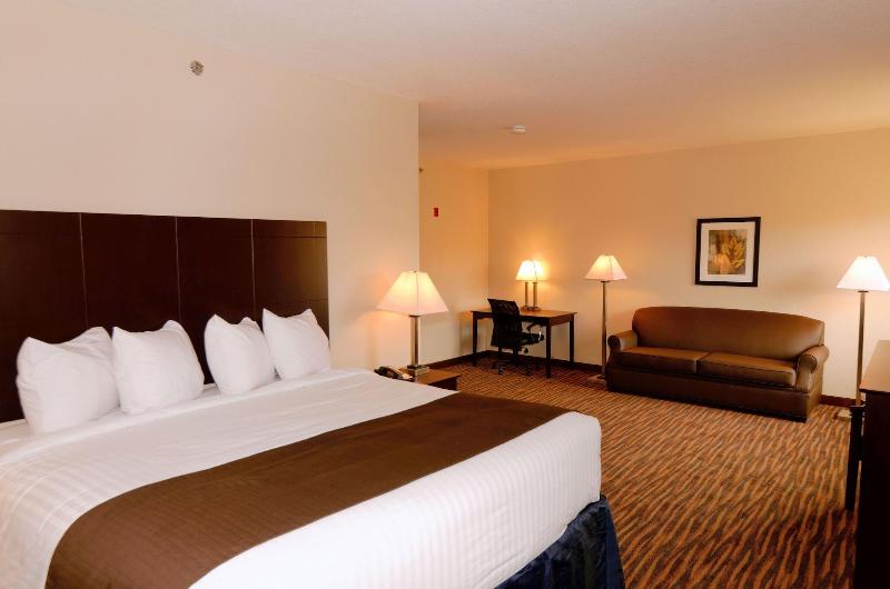 Cobblestone Inn Suites Denison Oak Ridge image