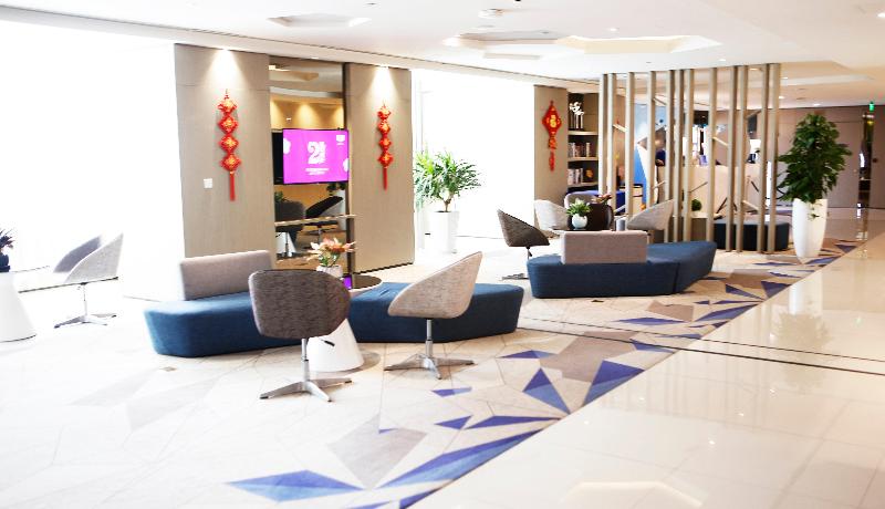 Holiday Inn Express Yingkou Onelong Plaza image