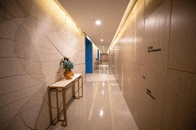 Holiday Inn Express Yingkou Onelong Plaza image