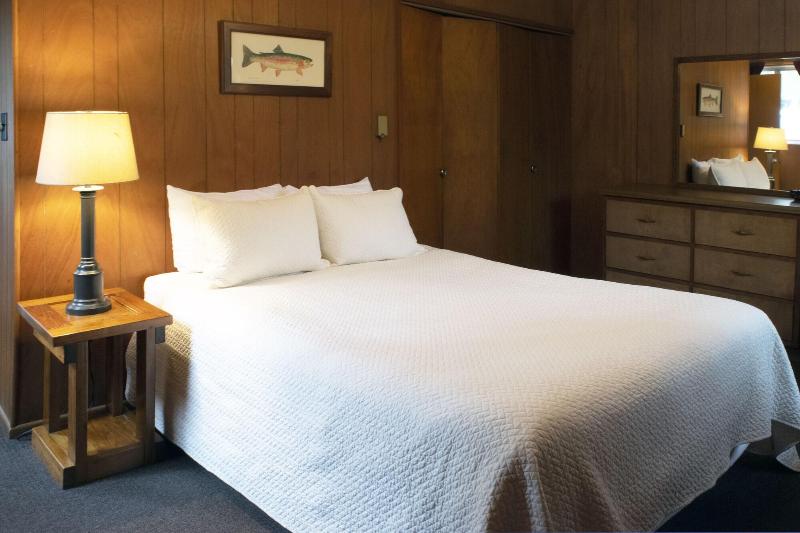 Mountain Springs Lake Resort image