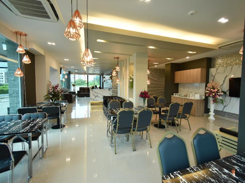 Grand Inter Hotel image 2