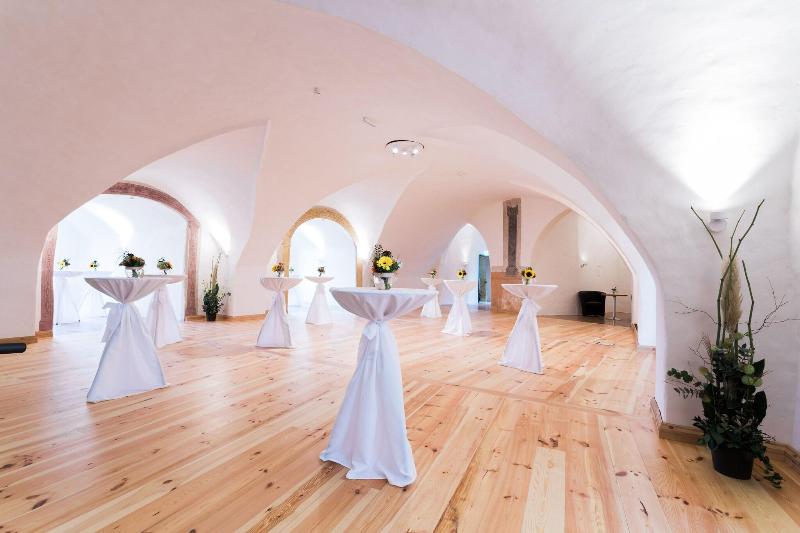 Burghotel Schlaining image