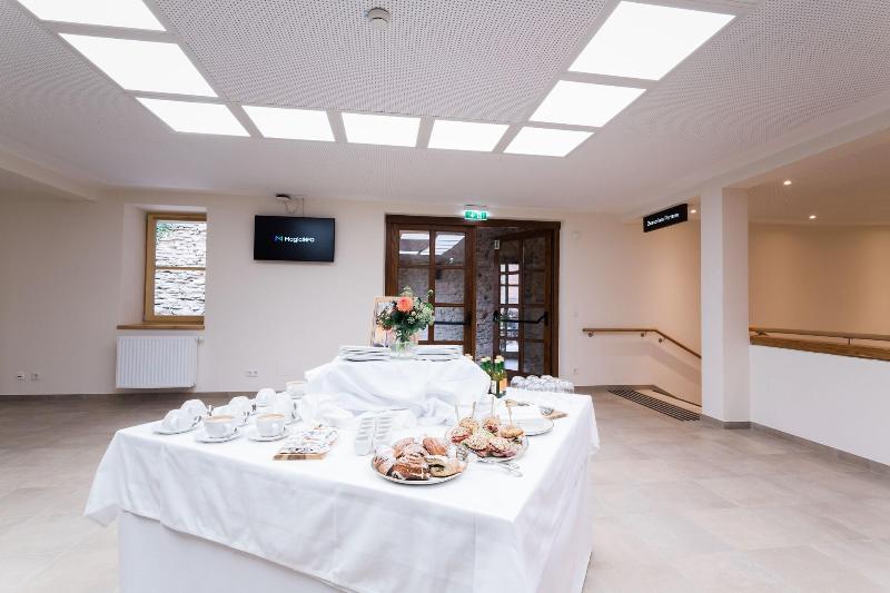 Burghotel Schlaining image