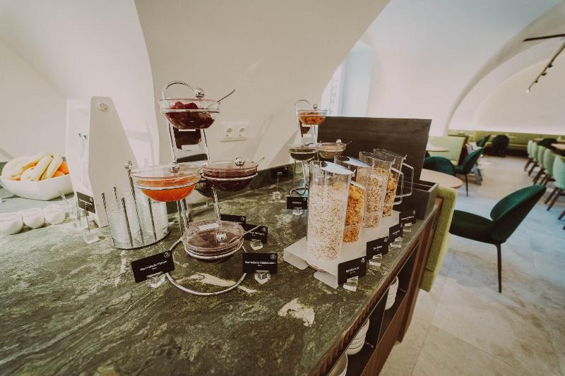 Burghotel Schlaining image
