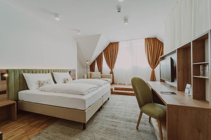 Burghotel Schlaining image