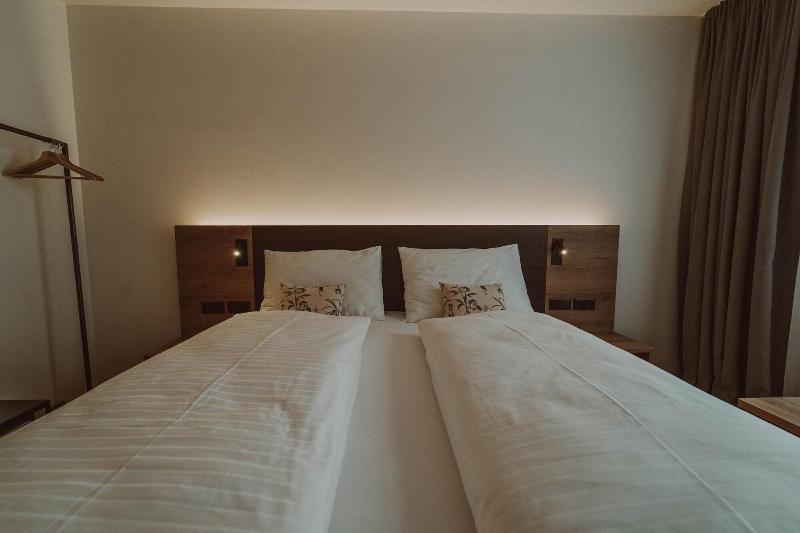 Burghotel Schlaining image