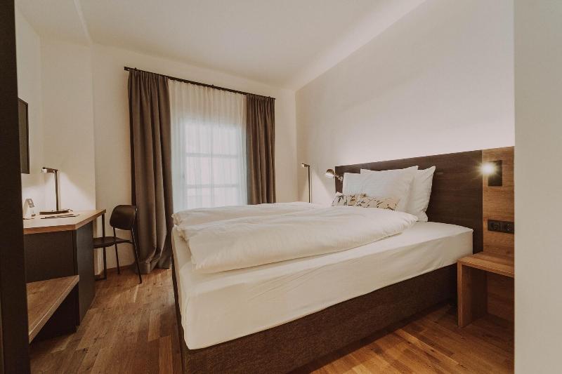 Burghotel Schlaining image