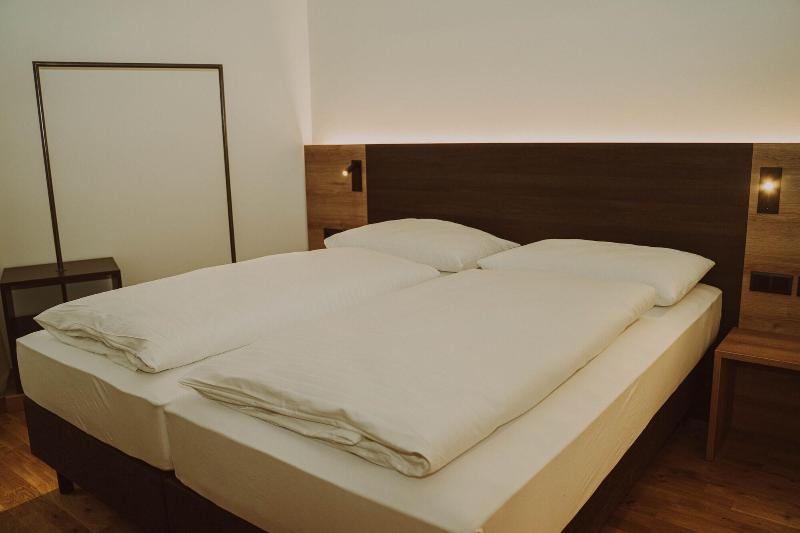 Burghotel Schlaining image