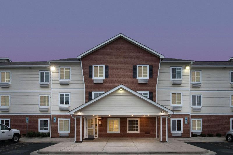 Woodspring Suites Cleveland Mentor image