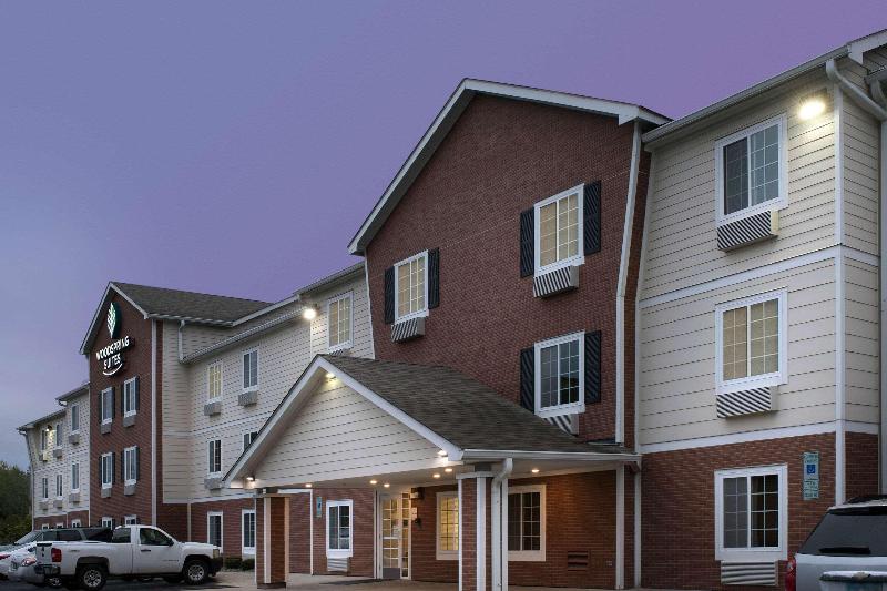 Woodspring Suites Cleveland Mentor image