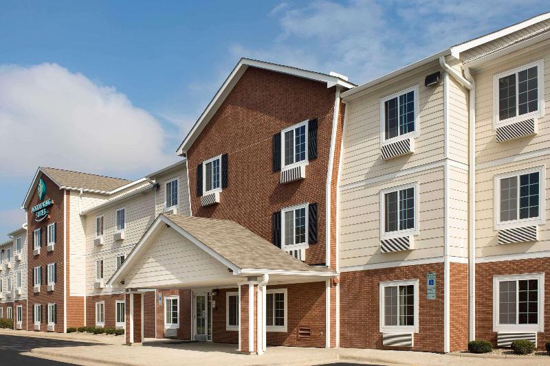 Woodspring Suites Cleveland Mentor image