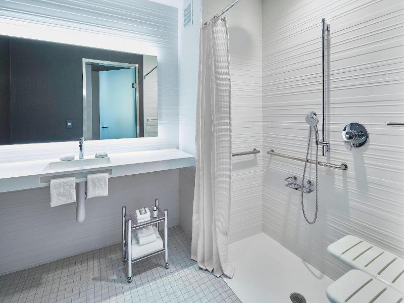 Ac Hotel By Marriott Cleveland Beachwood image