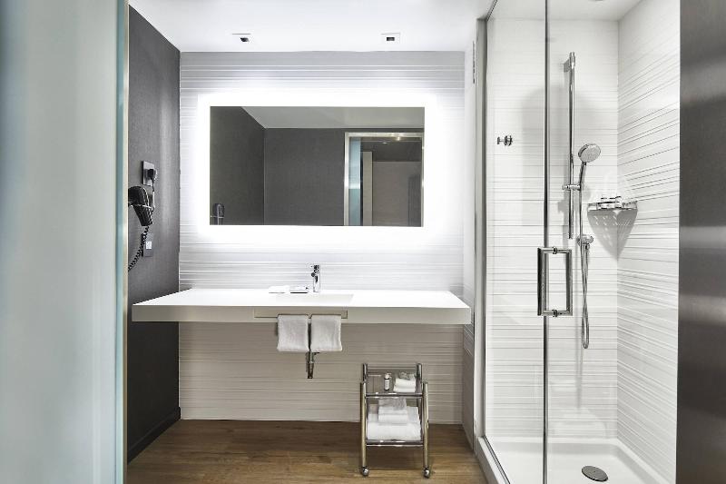 Ac Hotel By Marriott Cleveland Beachwood image