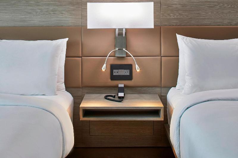 Ac Hotel By Marriott Cleveland Beachwood image