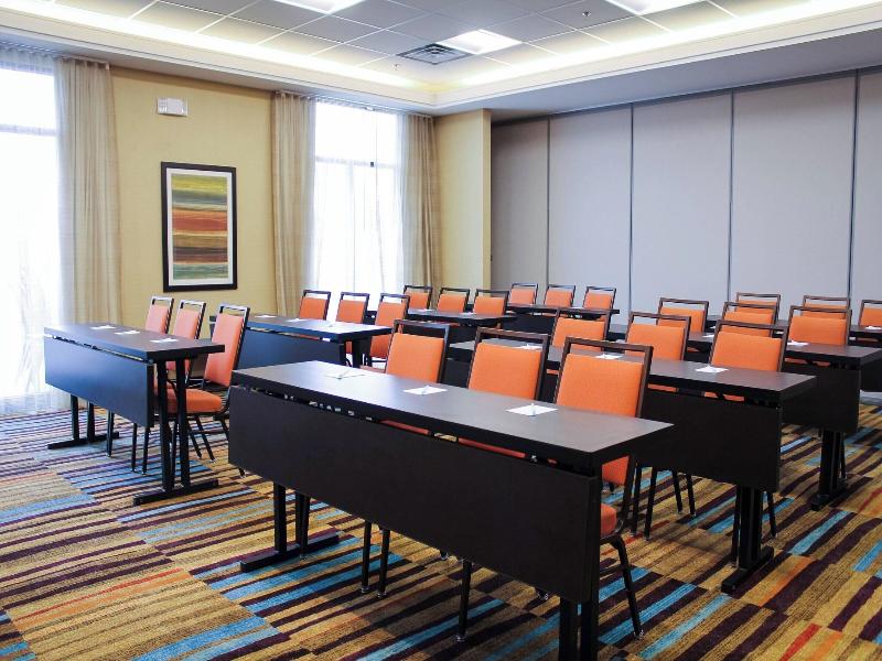 Fairfield Inn Suites By Marriott Denver Northeast