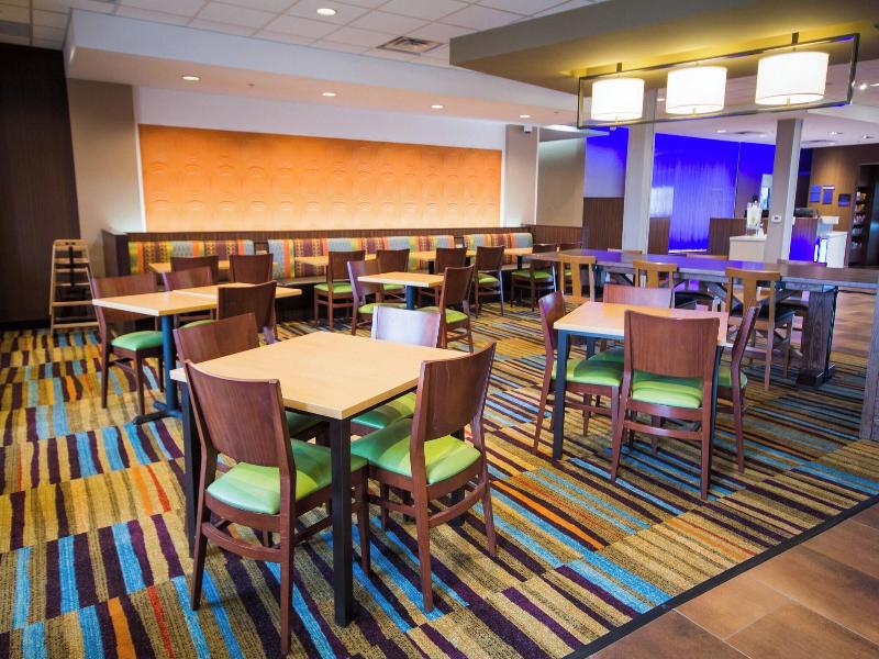 Fairfield Inn Suites By Marriott Denver Northeast