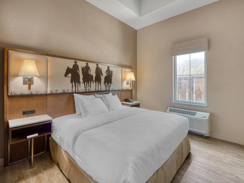 Best Western Bandera Suites & Saloon image