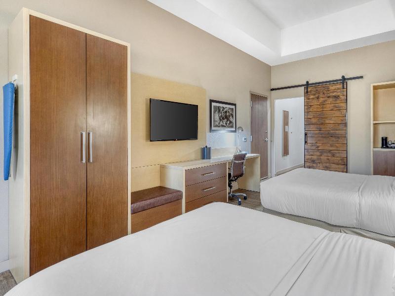 Best Western Bandera Suites & Saloon image