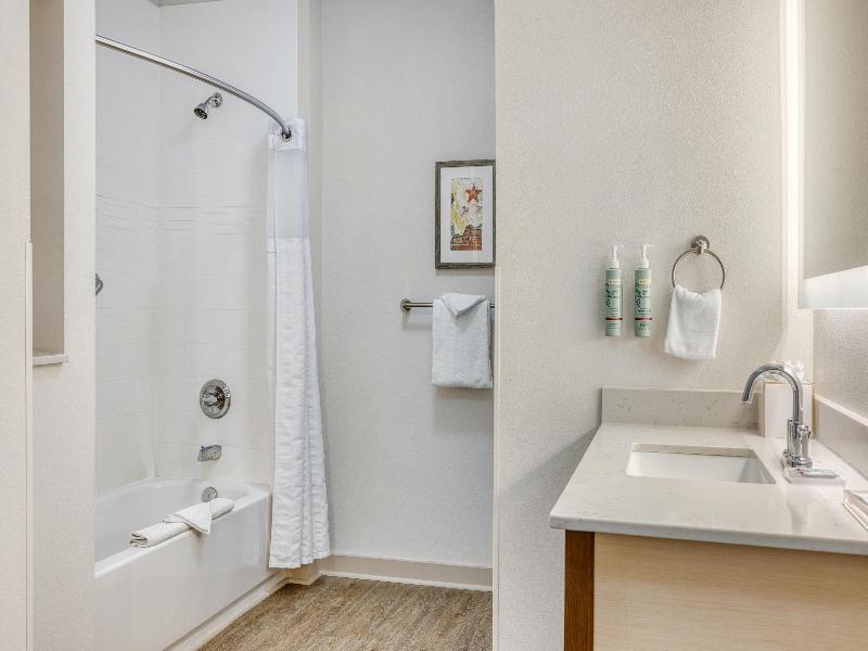 Best Western Bandera Suites & Saloon image