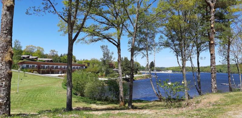 Hotel du Lac image