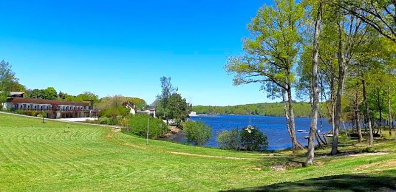 Hotel du Lac image