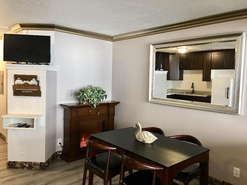 Lake View Suites image