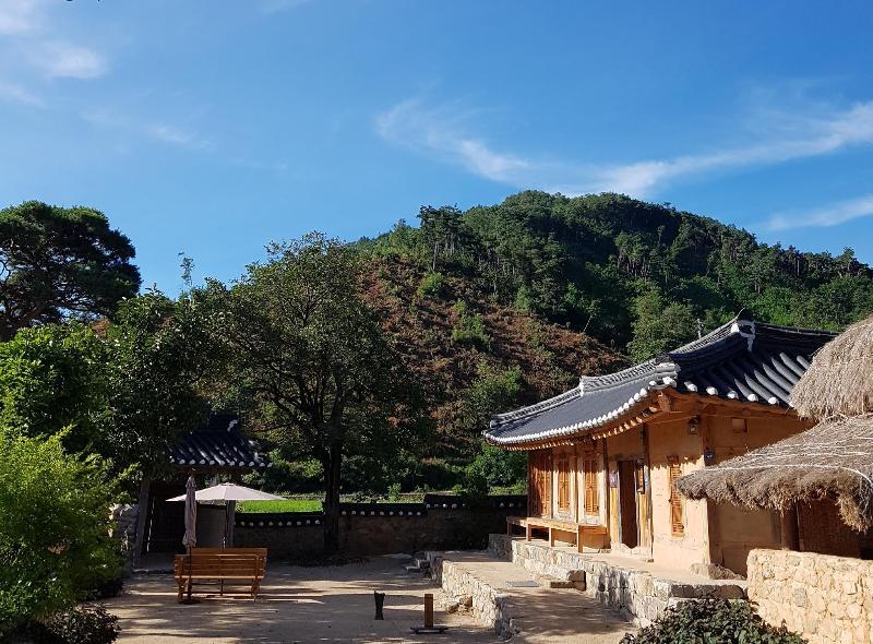 Jukheon Traditional House image