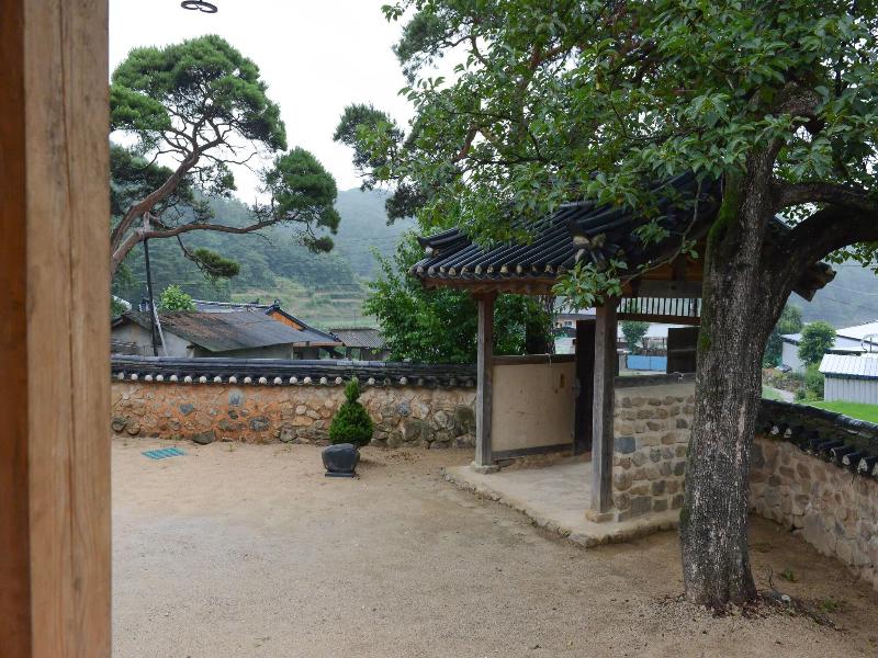 Jukheon Traditional House