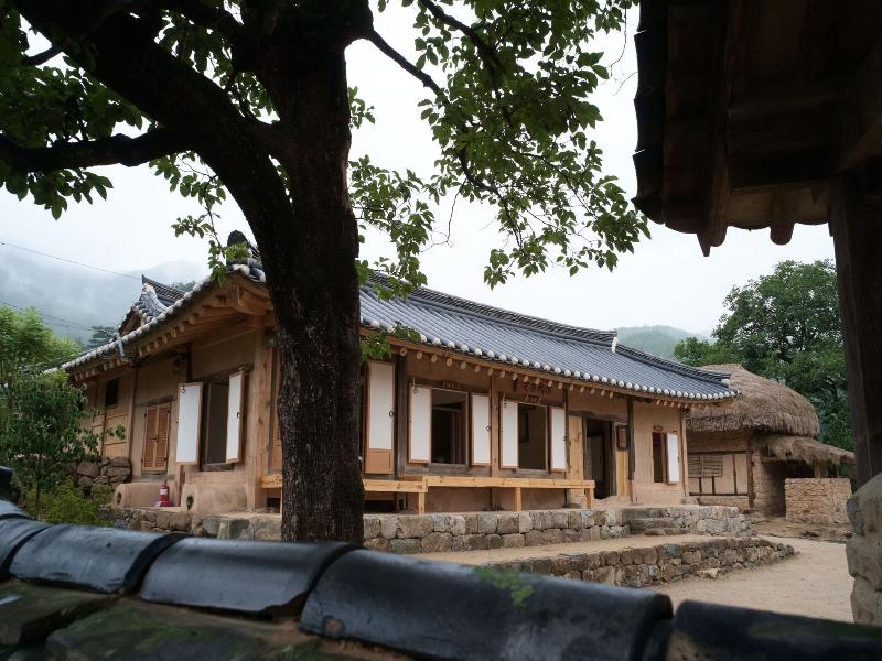 Jukheon Traditional House image