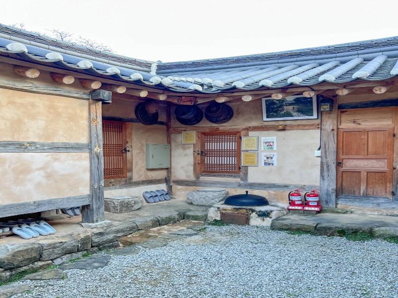 Jukheon Traditional House image