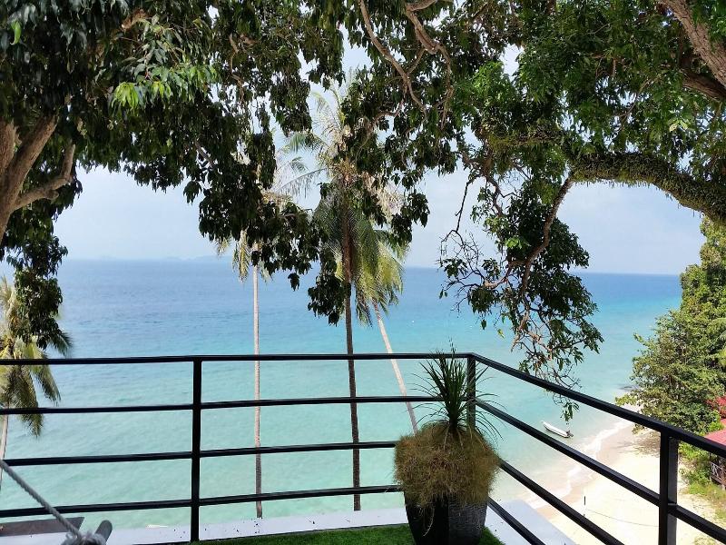 Alunan Resort