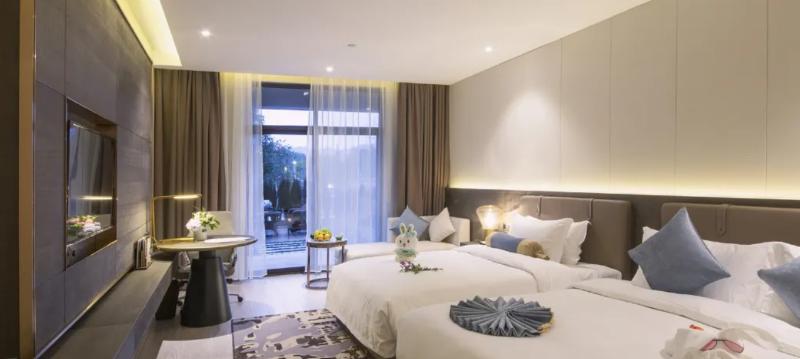 Junlan Jiangshan International Holiday Hotel 4
