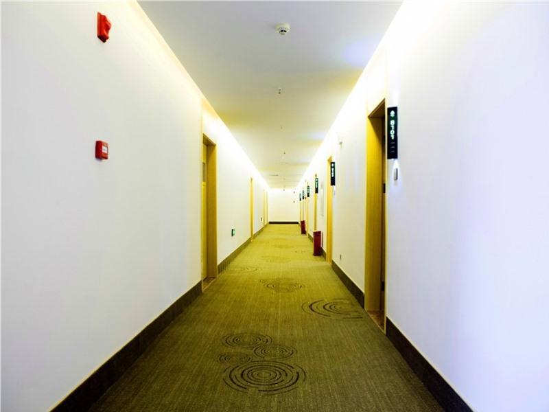 Greentree Inn Huanggang City Wuxue City Kanjiang A image 8