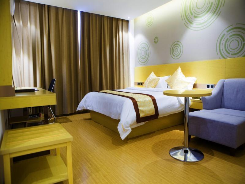 DOUBLE ROOM WITHOUT WINDOW