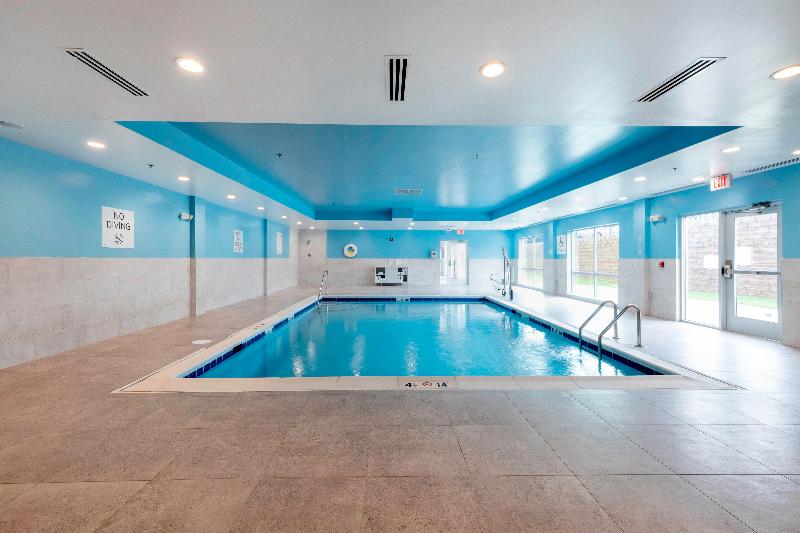 Holiday Inn Express And Suites Staunton PIS