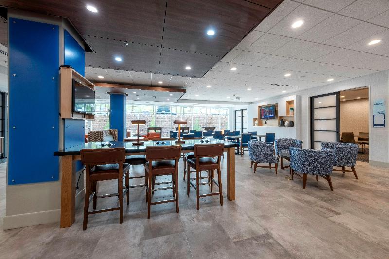 Holiday Inn Express & Suites Staunton By IHG image