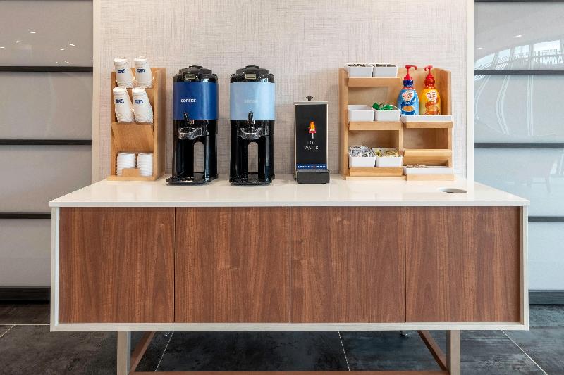 Holiday Inn Express & Suites Staunton By IHG image
