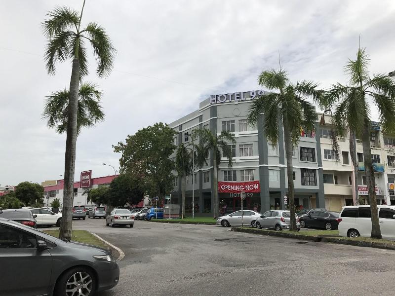 Hotel 99 KOTA KEMUNING image