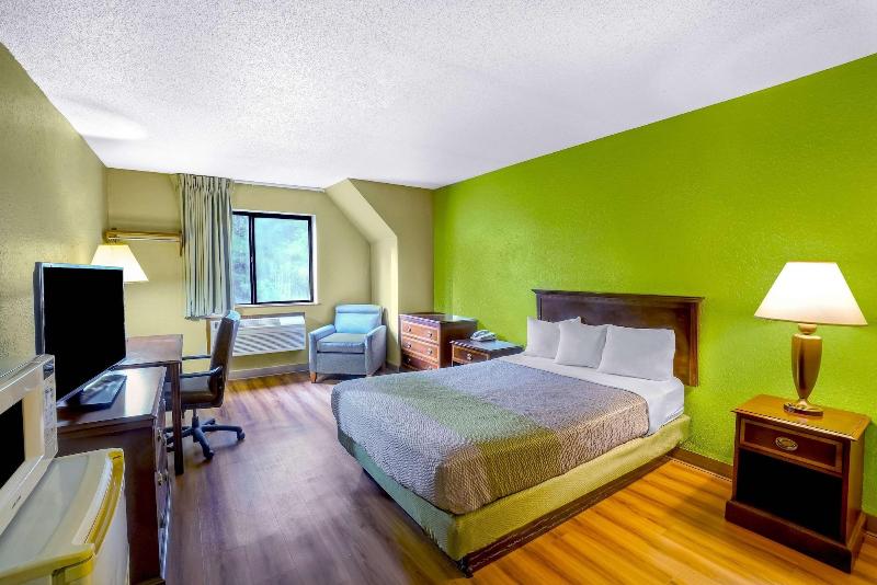 Motel 6 Morehead image