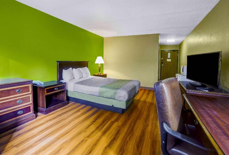 Motel 6 Morehead image