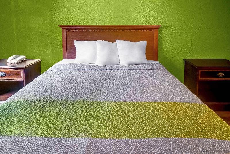 Motel 6 Morehead image
