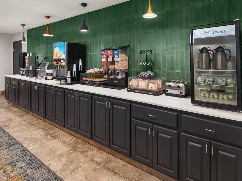La Quinta Inn & Suites by Wyndham Minot