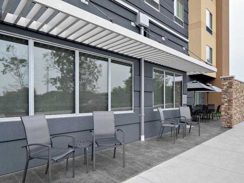 Fairfield Inn Suites By Marriott Lake Geneva image