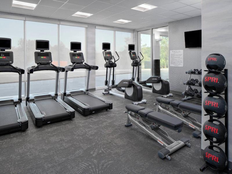 Fairfield Inn Suites By Marriott Lake Geneva image