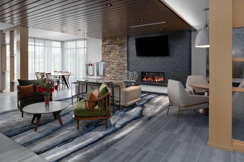 Fairfield Inn Suites By Marriott Lake Geneva image