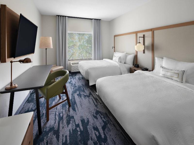 Fairfield Inn Suites By Marriott Lake Geneva image