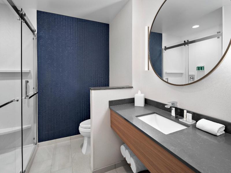 Fairfield Inn Suites By Marriott Lake Geneva image