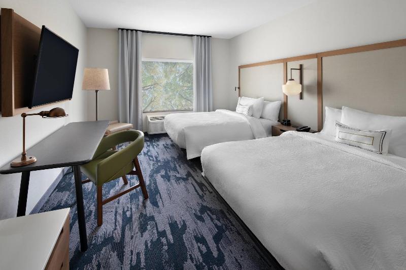 Fairfield Inn Suites By Marriott Lake Geneva image