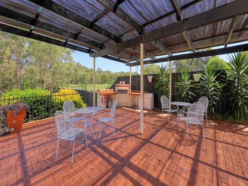 Bishops Lodge Narrandera